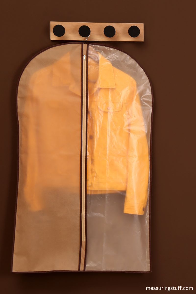 Garment Bag Dimensions And Weight Guide Measuring Stuff