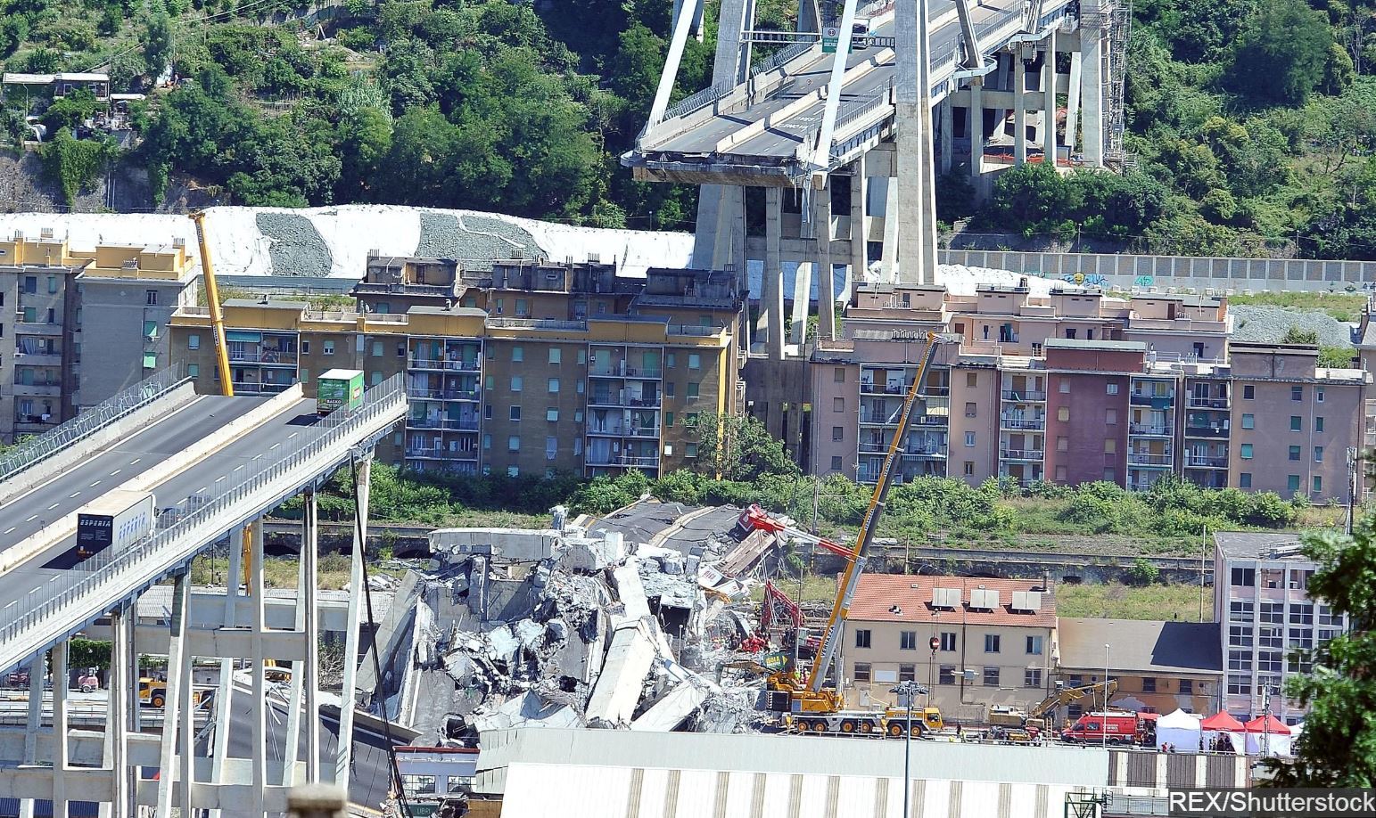 Genoa Bridge collapse 2018 how did it happen, could it have been