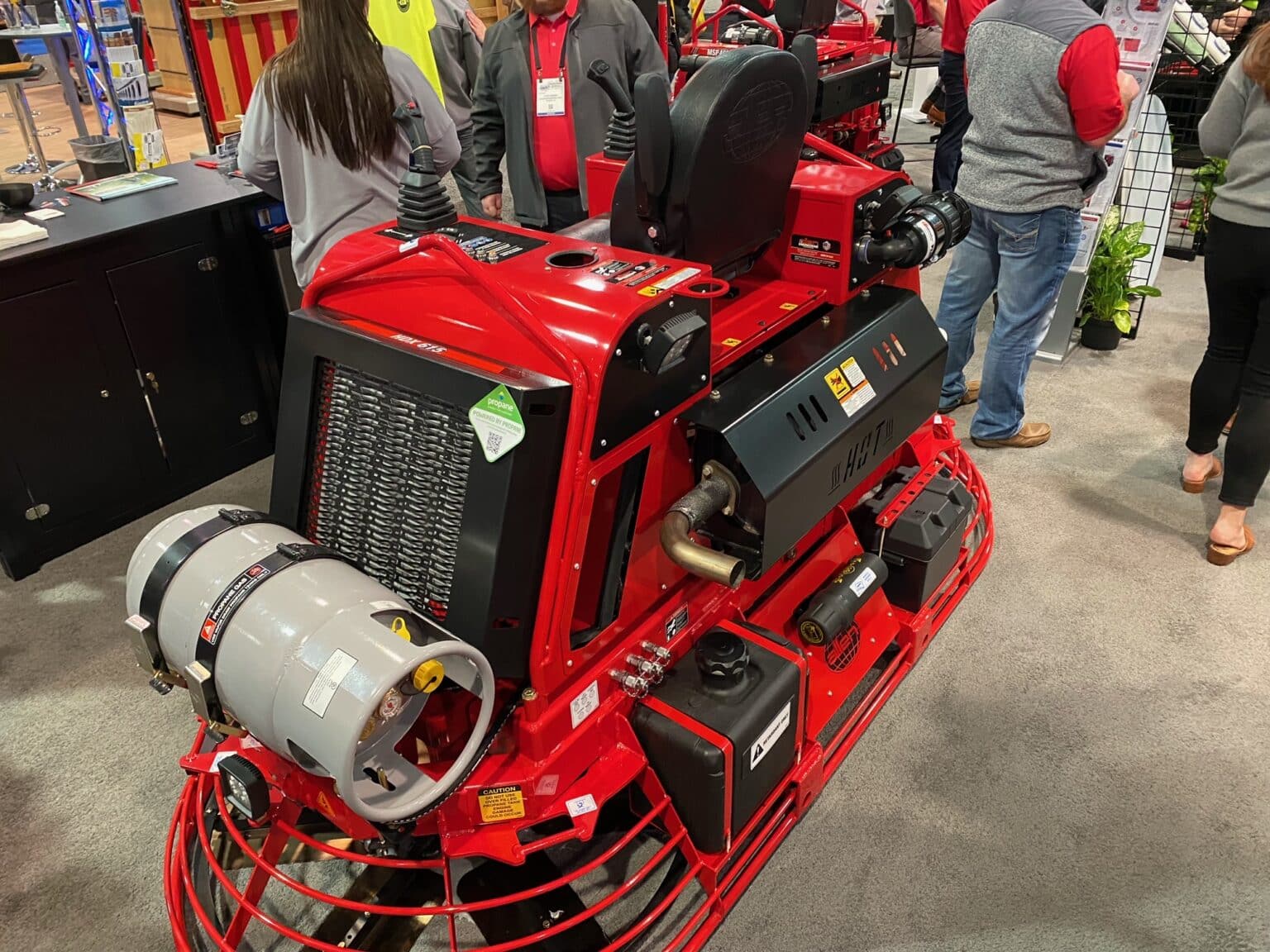 New PropanePowered Trowel Mechanical Hub News, Product Reviews, Videos, and Resources for