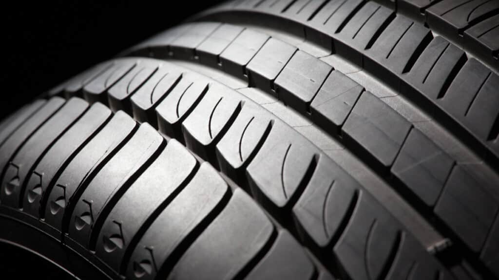 Top 7 Worst Tire Brands to Avoid