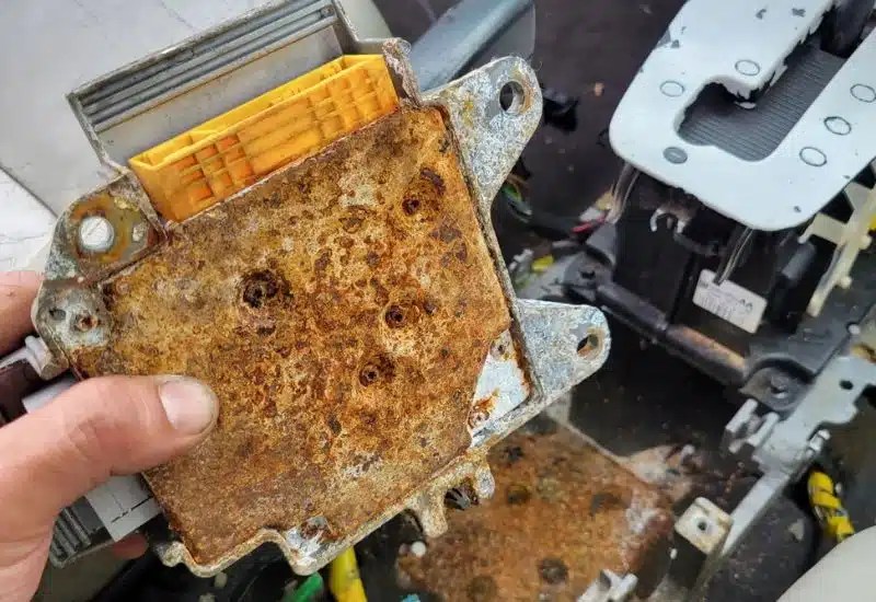 3 Signs Of Failing Airbag Sensor How Do We Test & Replacement Cost