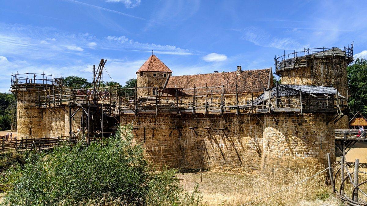 Review Guédelon a medieval castle in the making Mechtraveller
