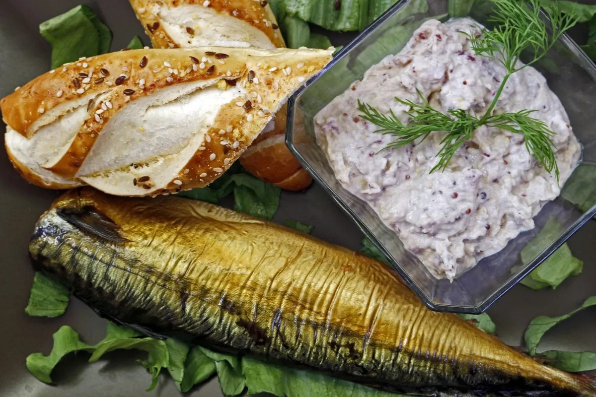 Creamy smoked mackerel spread with Dijon mustard and onion