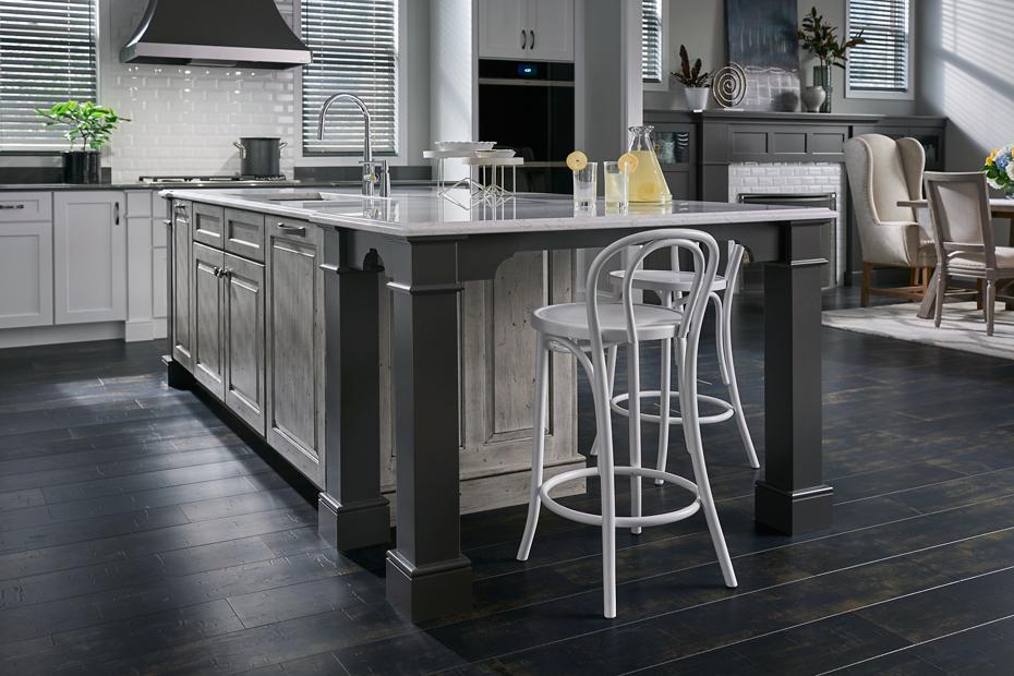 Medallion Kitchen Large Island with Wrap Around Seating
