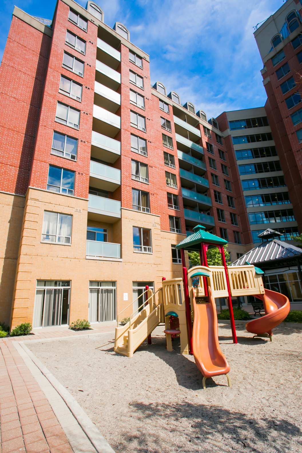 171 Main Street, North Medallion Corporation