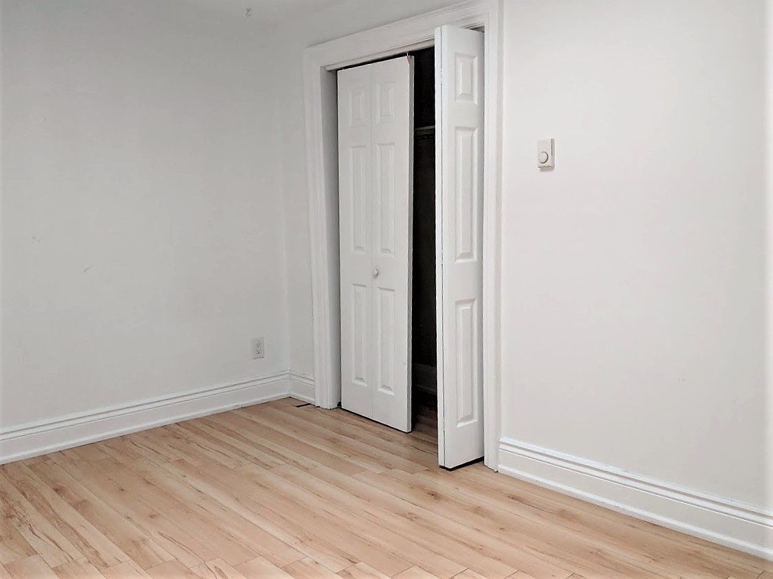 TwoStorey Unit Dunn Ave and King St, Toronto Medallion Capital