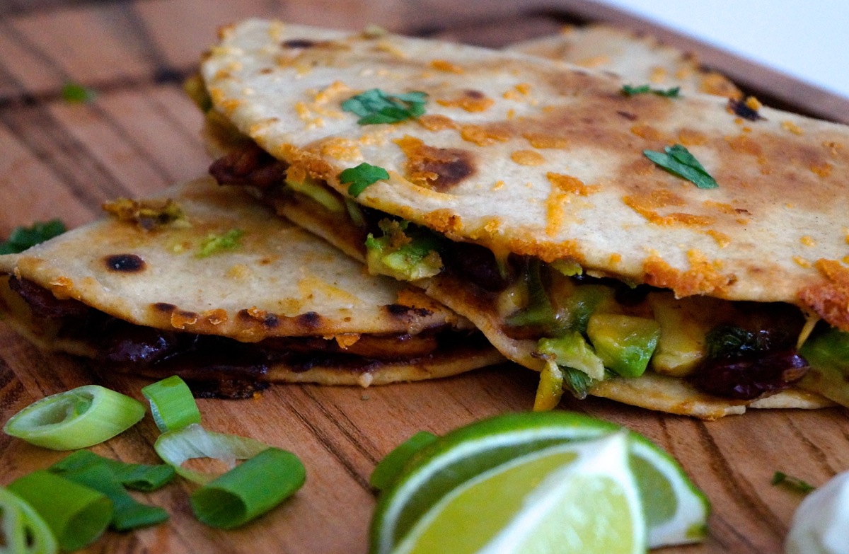 Quesadillas med kylling, avokado & chili Med hjerte for mat