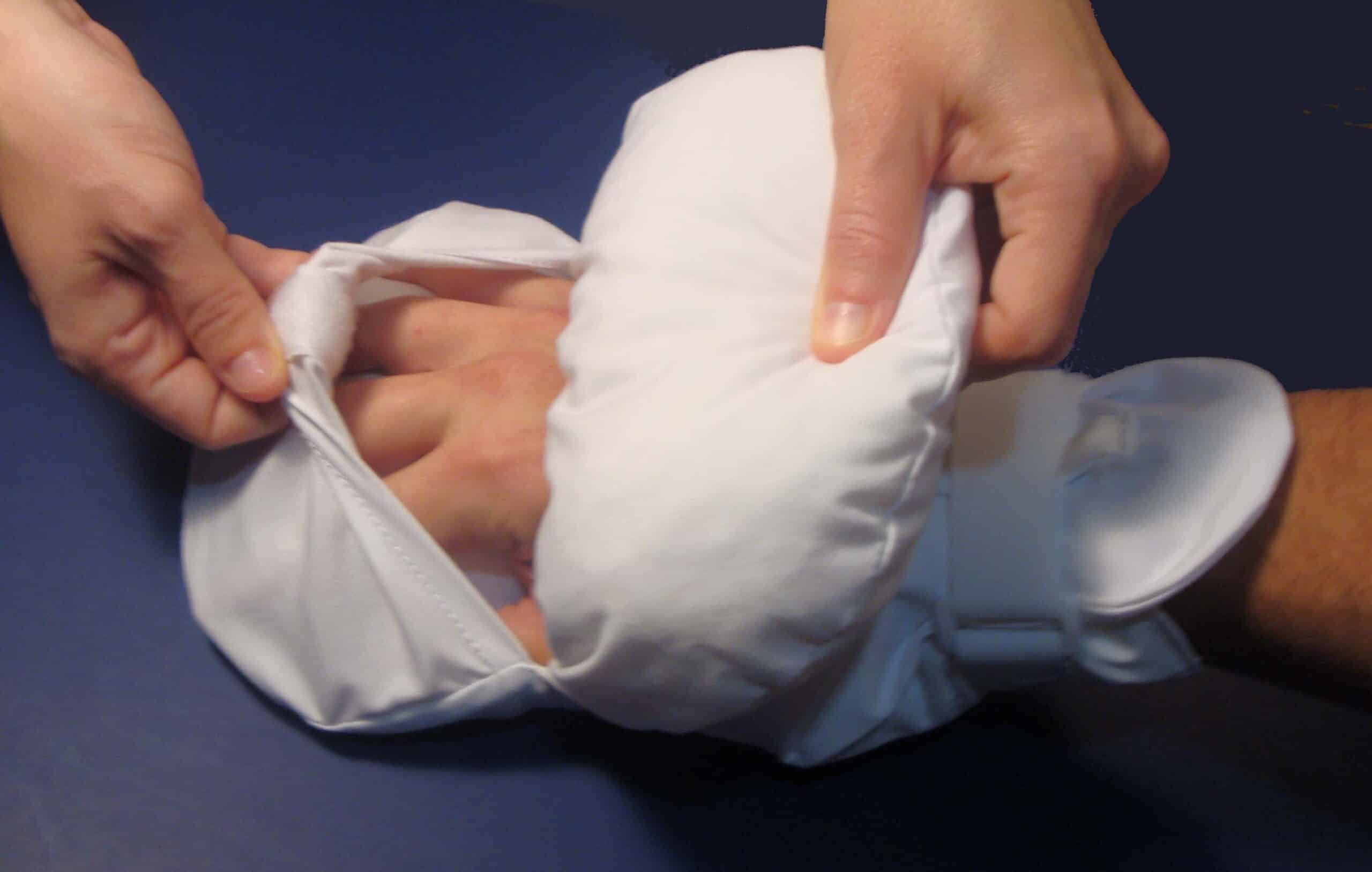 Protective Mitts MediTech International Corp