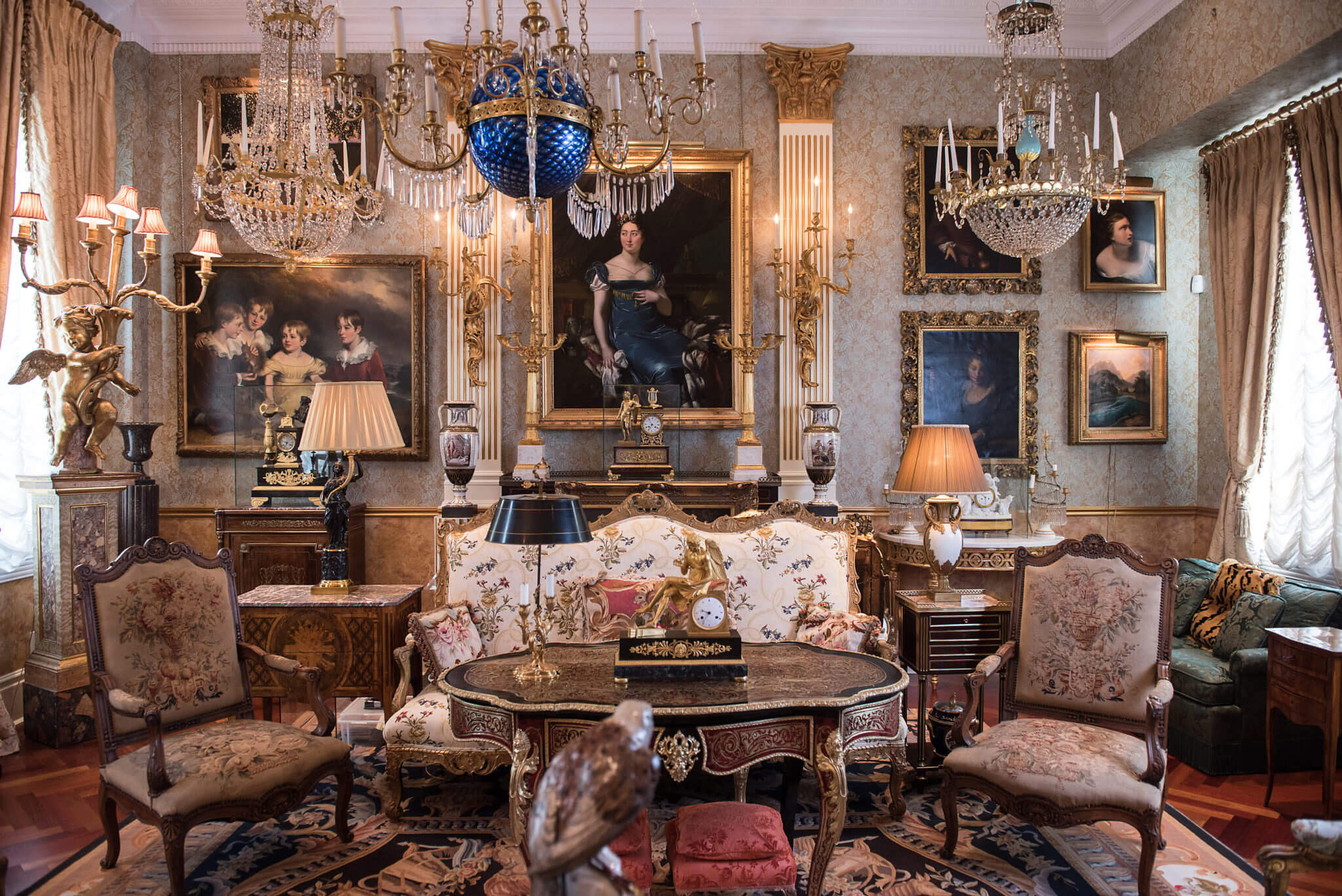 Guide to Buying Original Antiques Gallerease