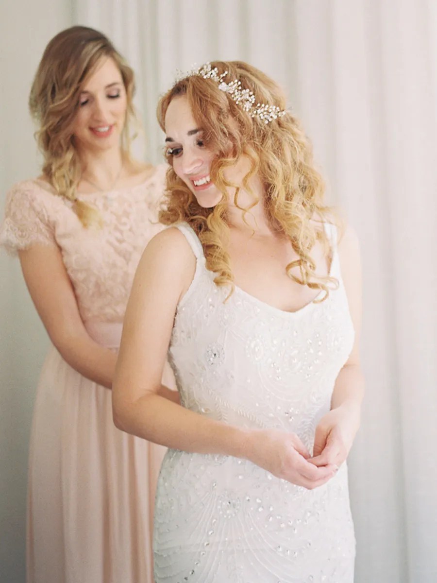 Hot curly hairstyles for different hair lengths. 16 Curly Wedding Hairstyles For Long And Short Hair