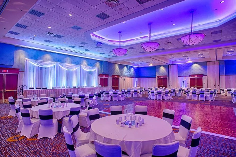 Courtyard by Marriott Fargo Moorhead Reception Venues The Knot