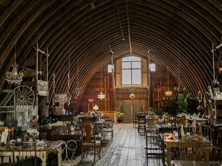 10 Barn Wedding Venues in Minnesota