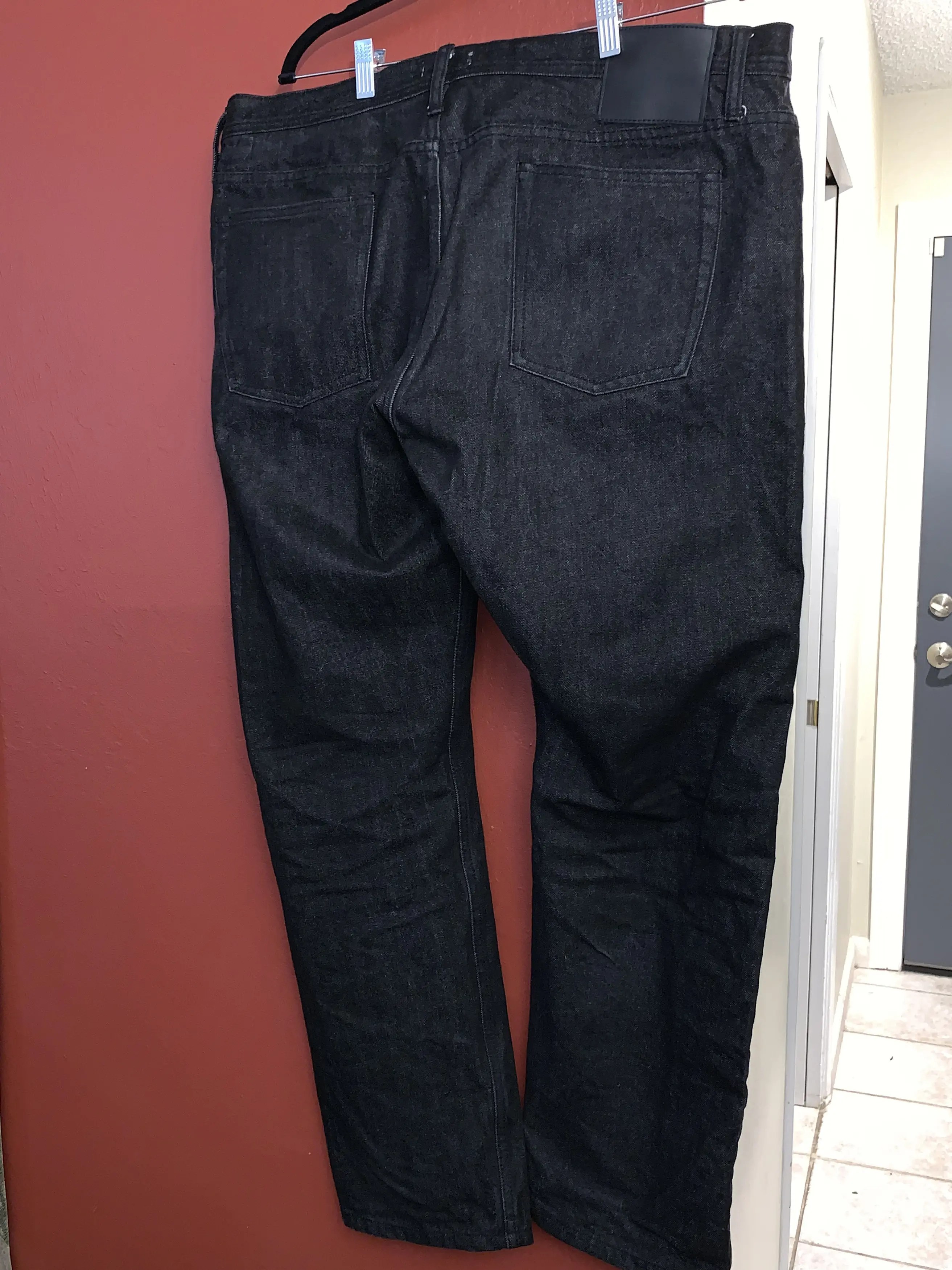 The Unbranded Brand UB204 Tapered Fit 14.5oz Black Selvedge Denim