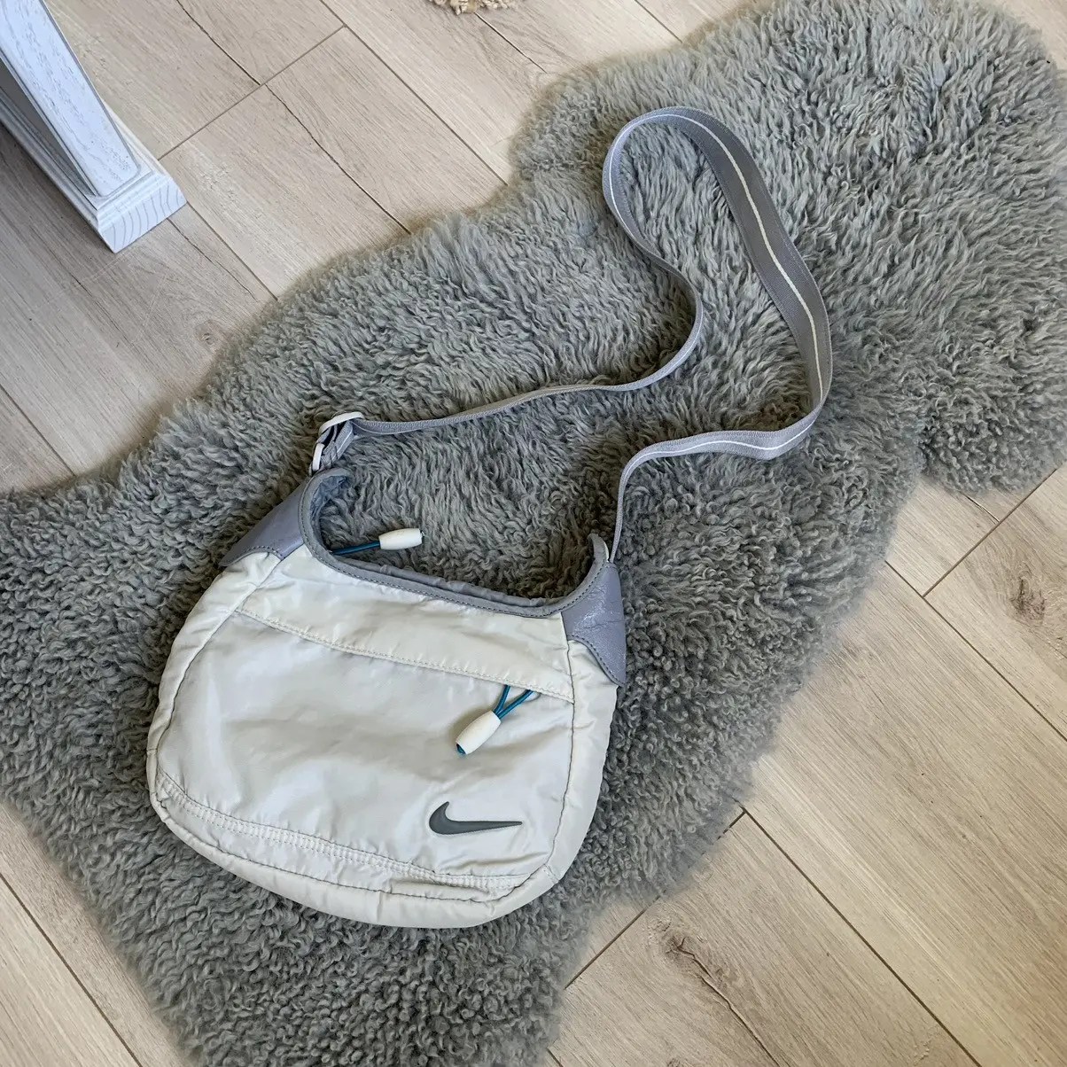 Nike Vintage Nike Shoulder Bag Crossbody Messenger Grailed