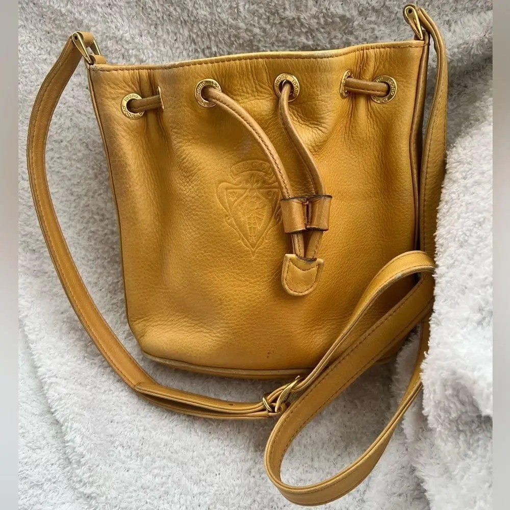 Gucci GUCCI RARE vintage crossbody small bucket bag w/ coa Grailed