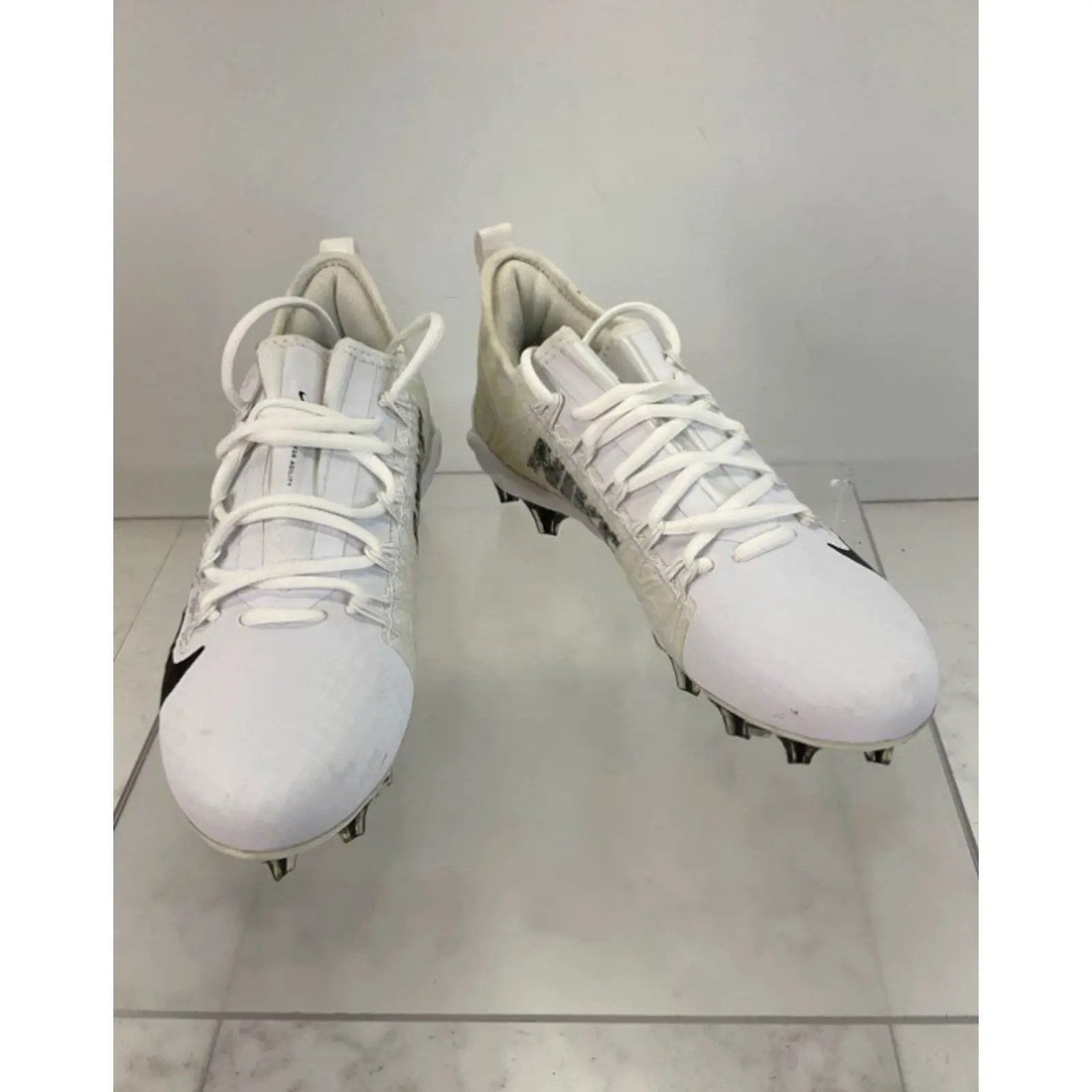 Nike Nike Alpha Huarache 7 Pro LAX White & Black LaceUp Lacrosse