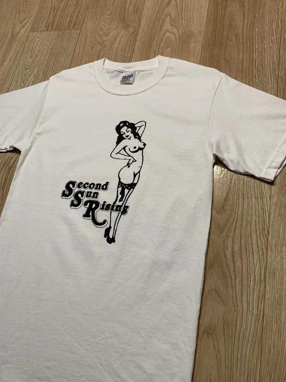 Vintage 🔥 Naked Babe Boobs Second Sun Rising Girl T-Shirt | Grailed