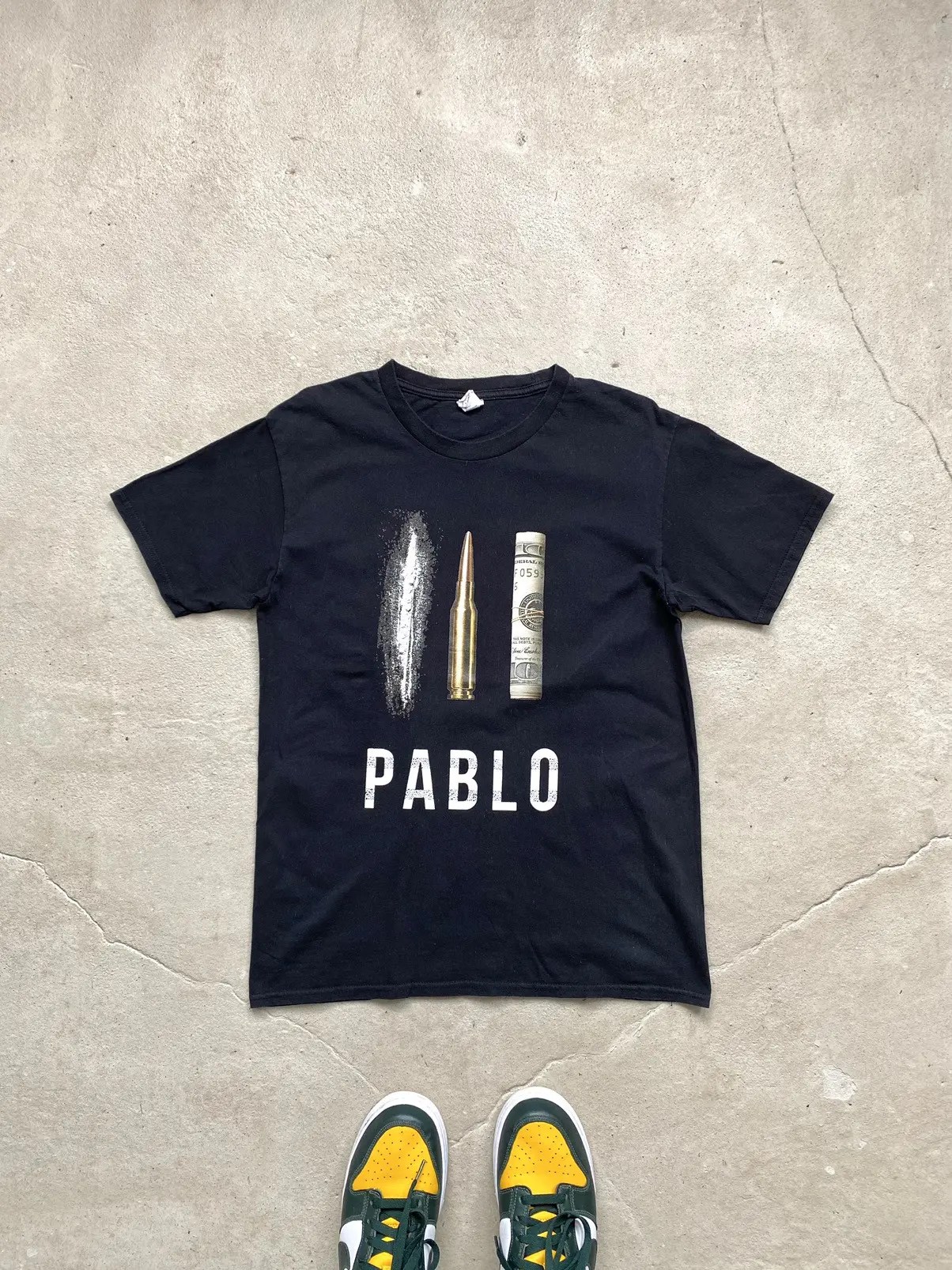 Archival Clothing × Movie × Vintage Vintage Weapons Cocaine Pablo