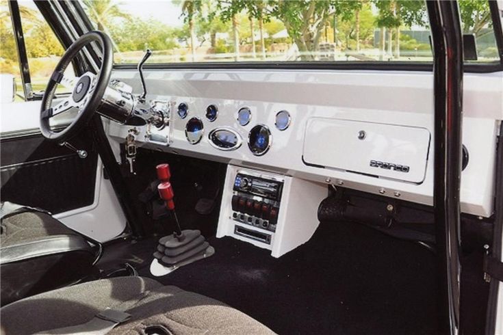 1974 Ford Bronco dash Broncos Pinterest