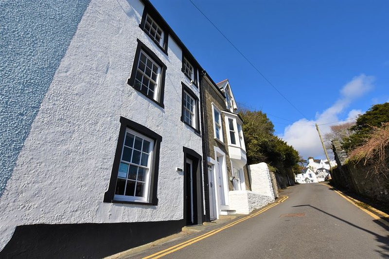 3 Bed House in Village Centre sleeps up to 6 UPDATED 2020 Holiday