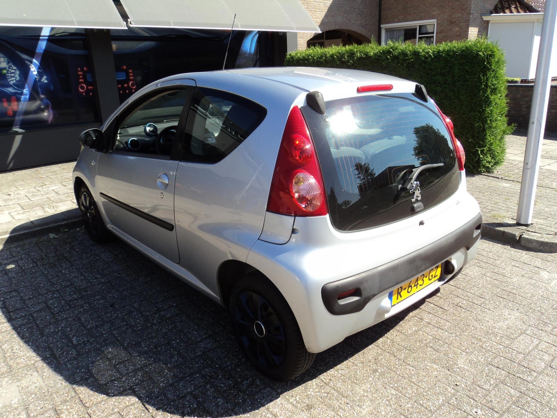 Peugeot 107 1.0 12V XR Airco 2006 Benzine www.automathardenberg.nl