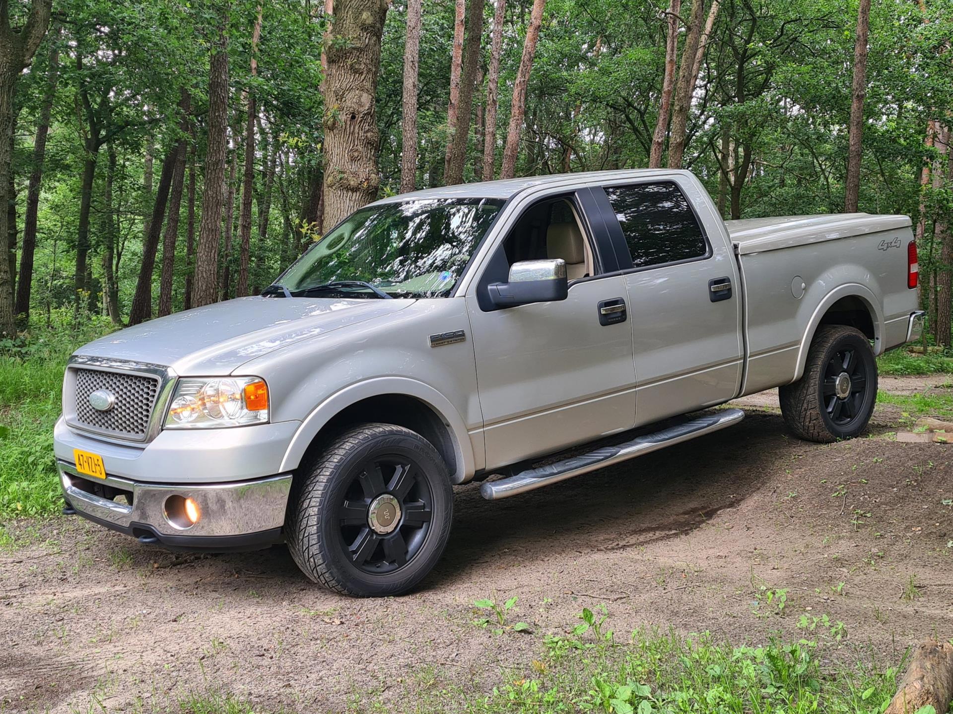 Ford F 150 - 5.4 Triton Lariat *Crewcab + verlengd* Benzine uit 2006