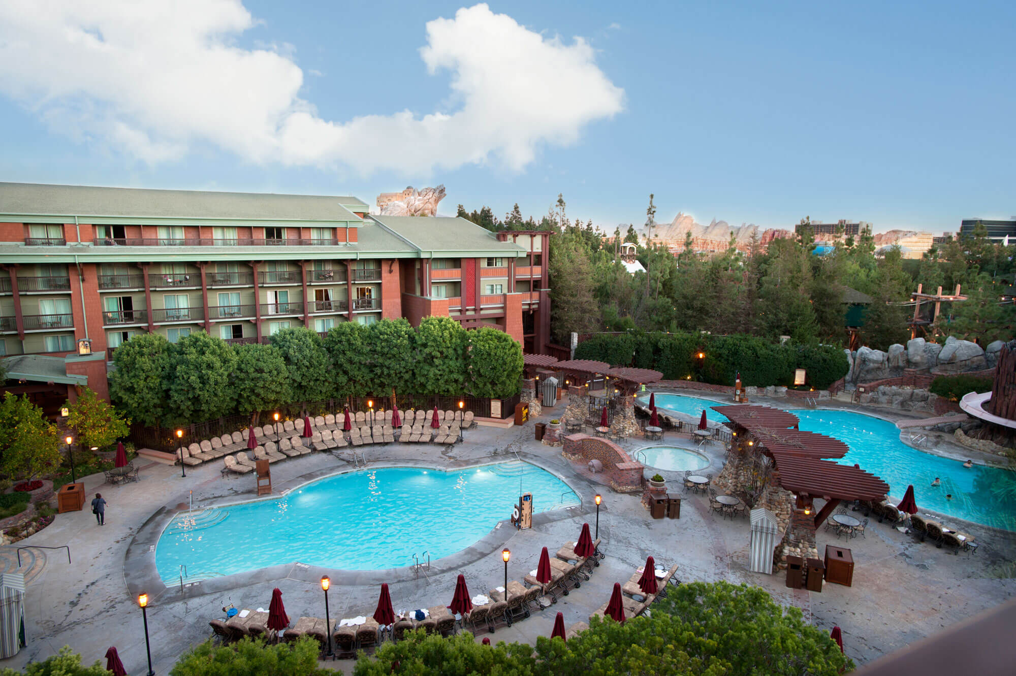 Exploring the Benefits of Staying at a Disneyland Resort Hotel