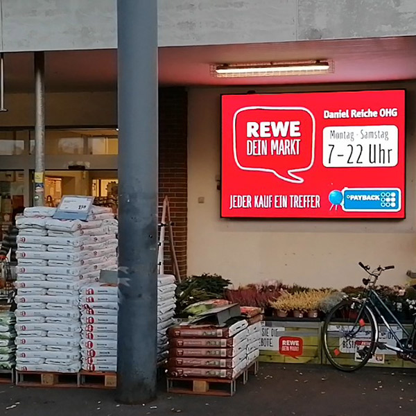 ObjektPLZ 04179 Leipzig LED Werbewand W3,00m x H2,00m Outdoor » Media