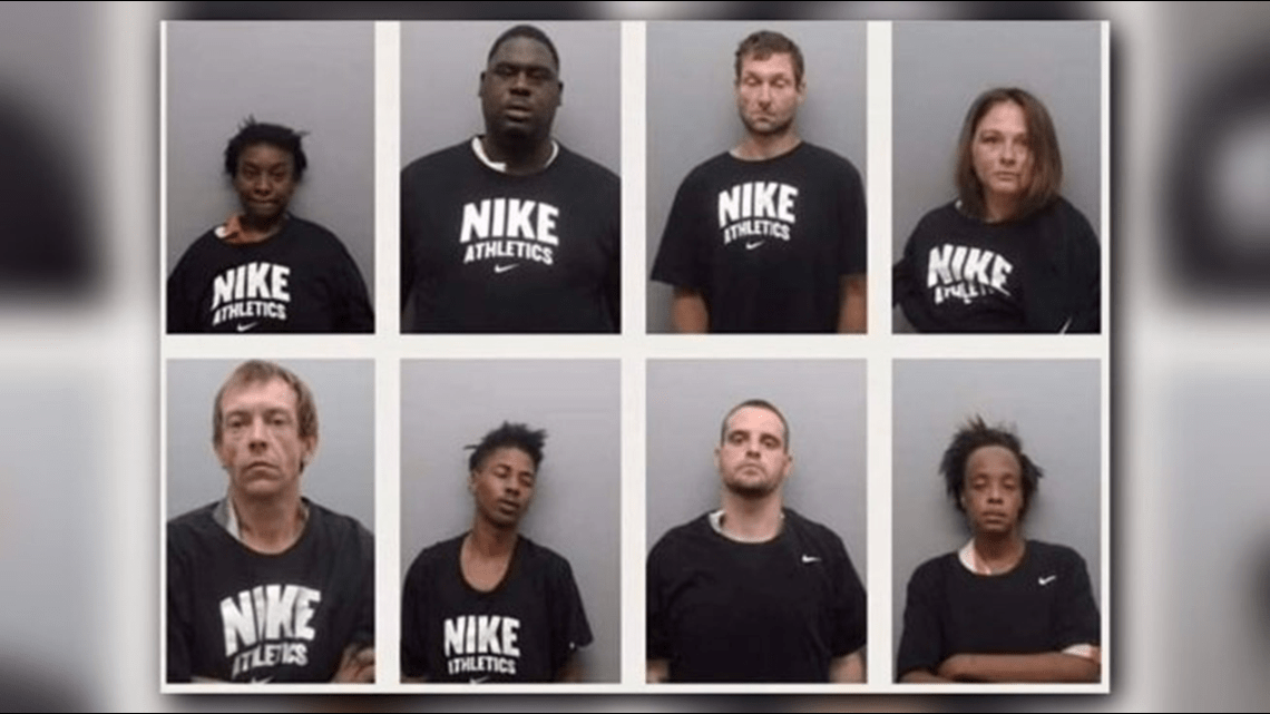Arkansas sheriff's office put inmates in Nike shirts for mug shots