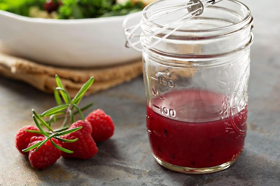 4Ingredient Raspberry Vinaigrette Recipe Sugarfree Raspberry Salad Dressing Recipe Salads