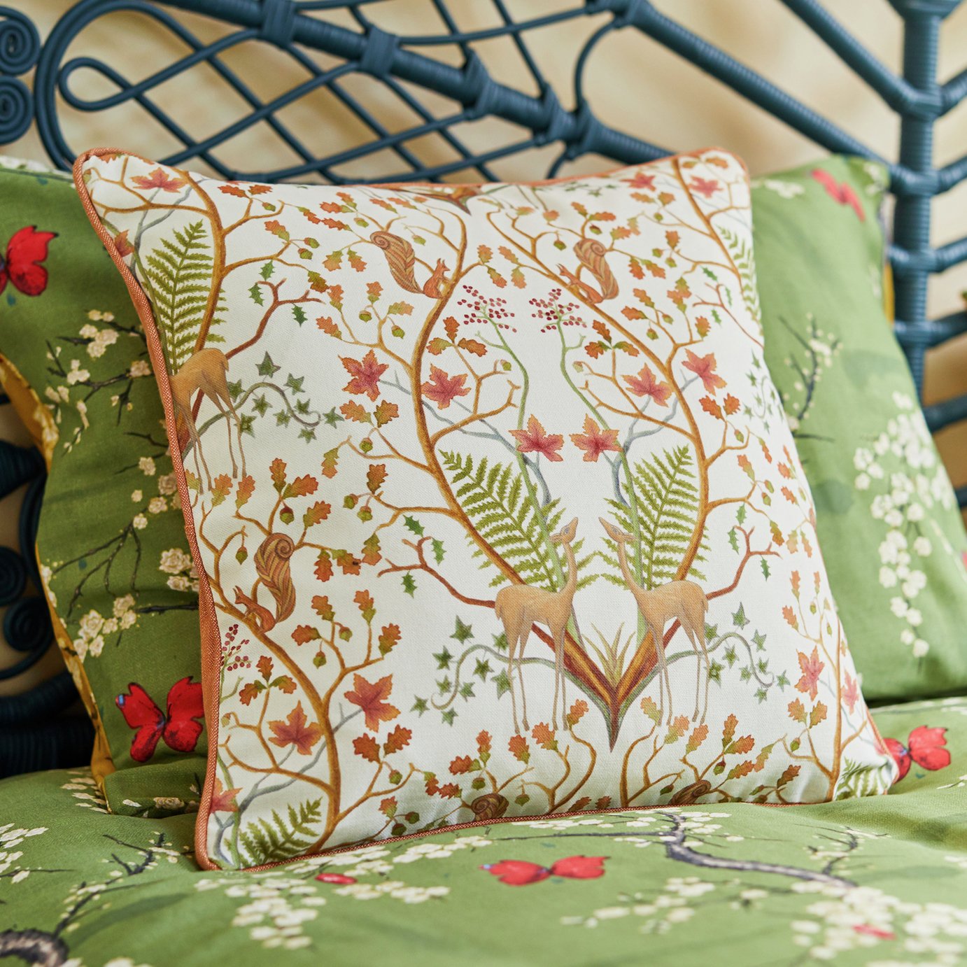 Angel Strawbridge Woodland Trial Cushion Cream 43x43cm (3371059