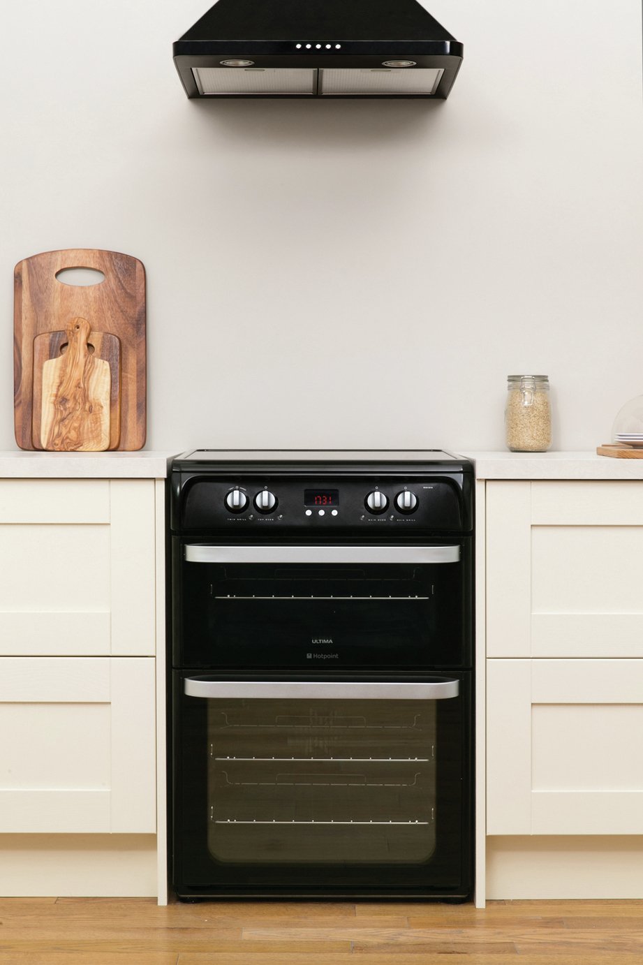 Hotpoint Ultima HUI614 K Freestanding Cooker Reviews