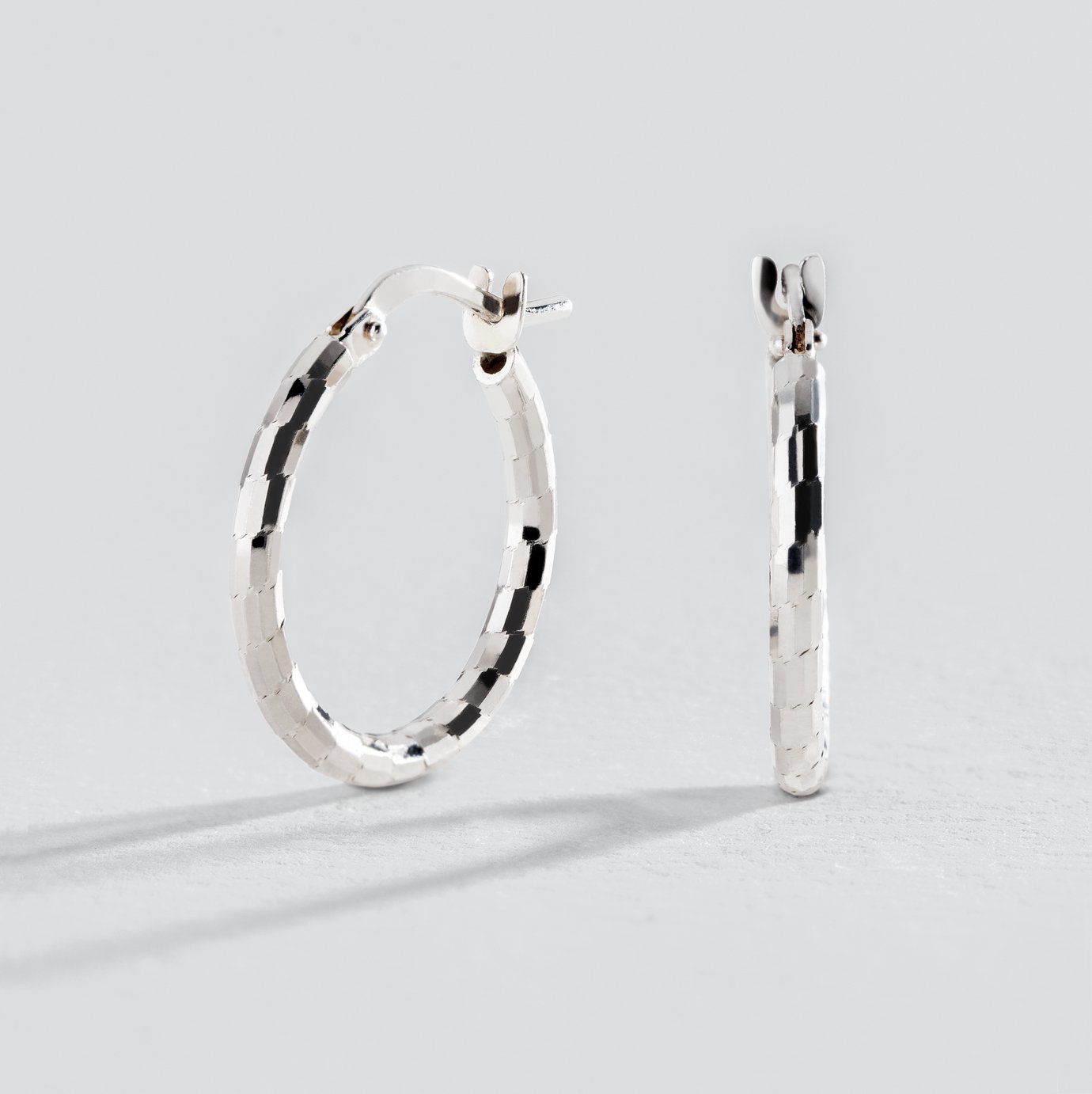 Revere Italian Sterling Silver Diamond Cut Hoop Earrings (4571195