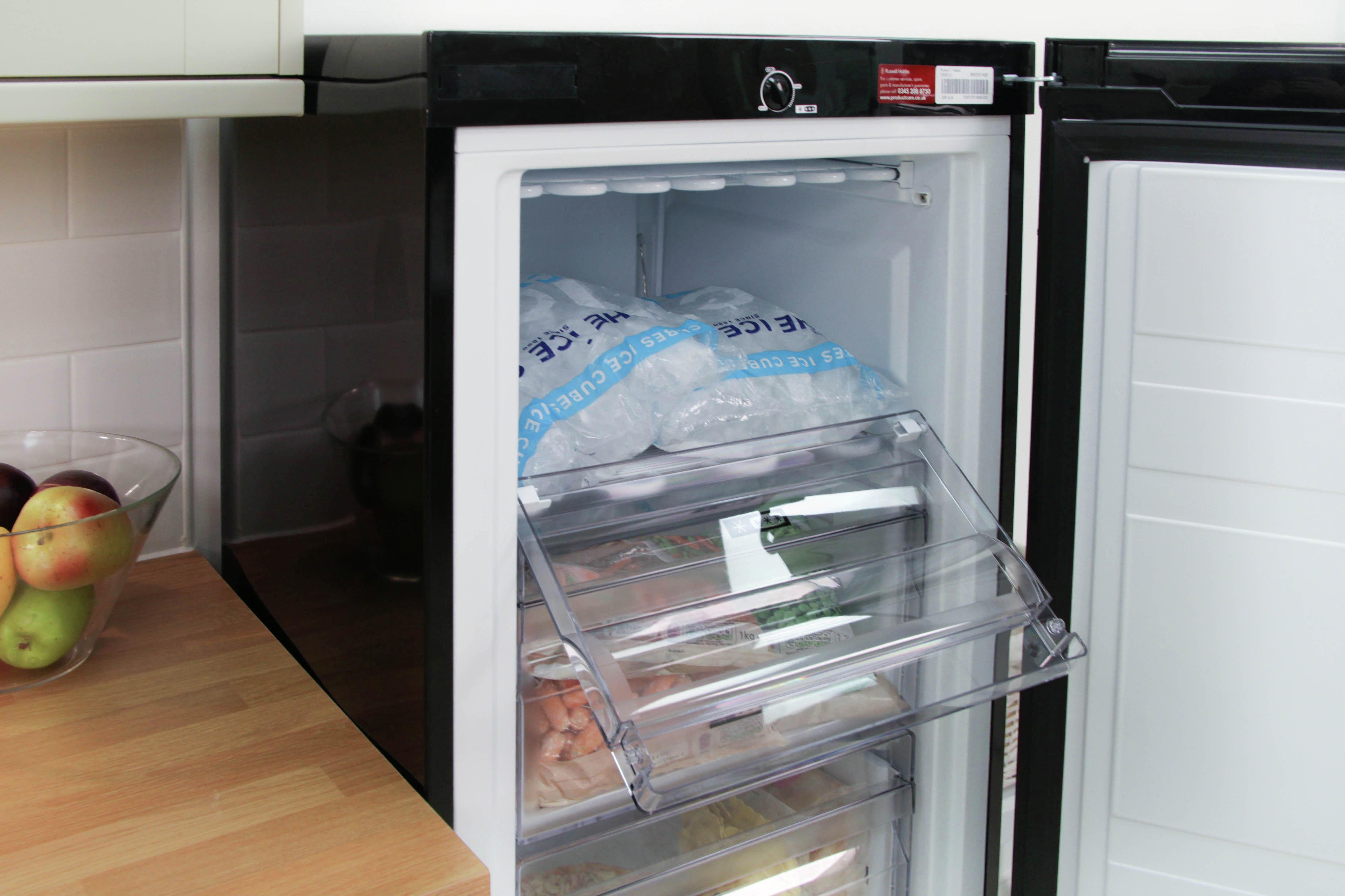 Russell Hobbs RH55FZ142B Tall Freezer Reviews