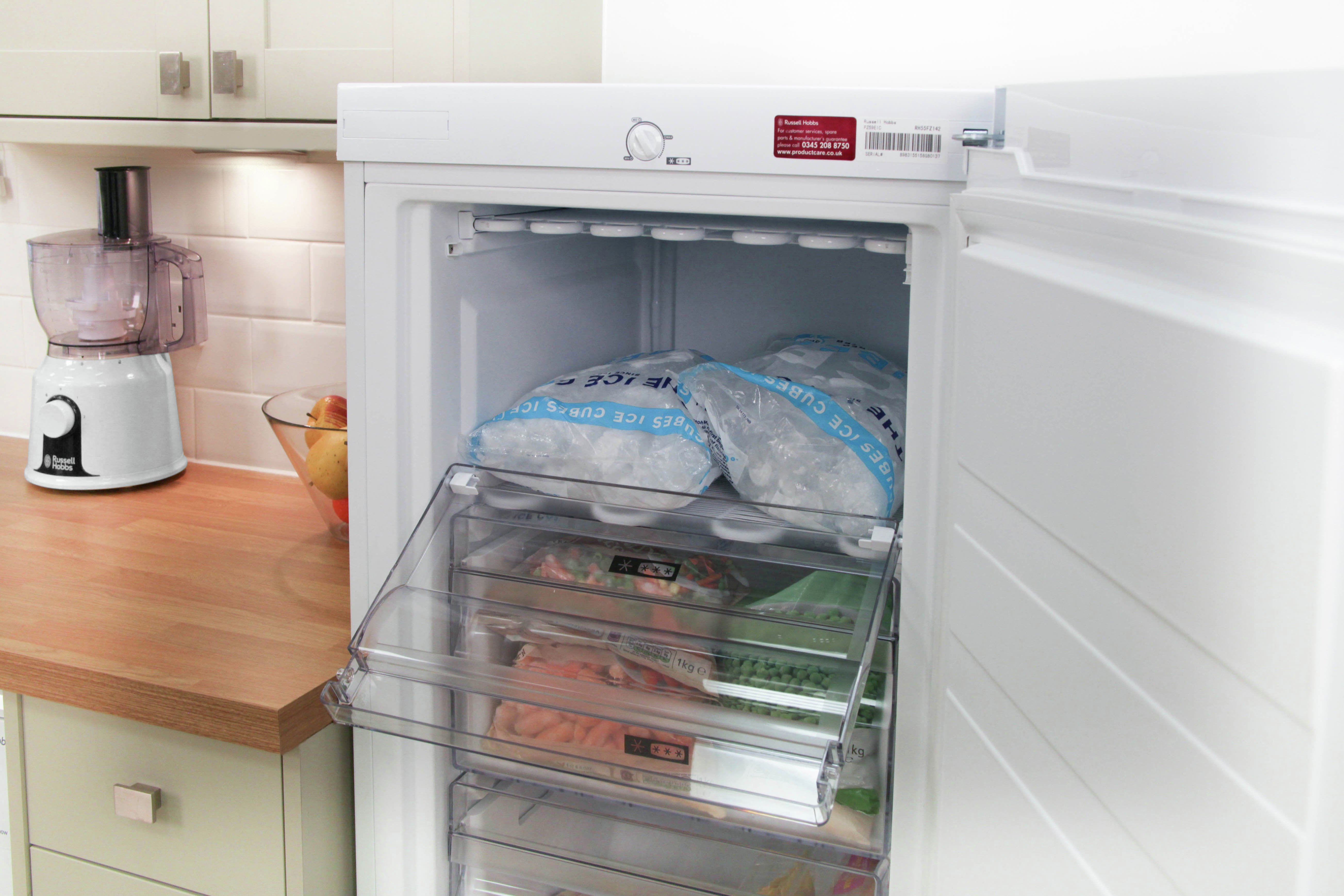 Russell Hobbs RH55FZ142 Tall Freezer Reviews