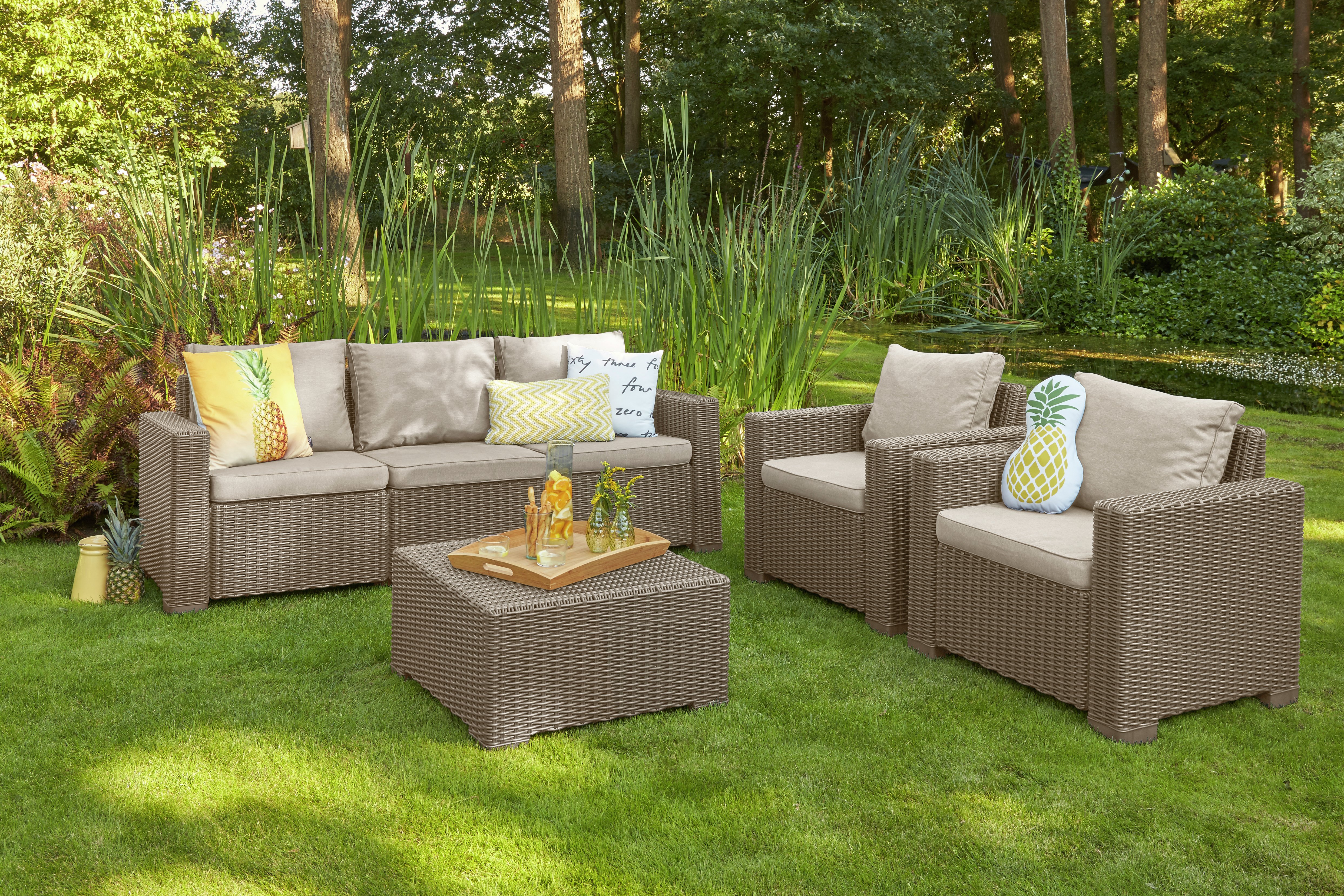 Keter California 5 Seater Lounge Set at Argos Reviews