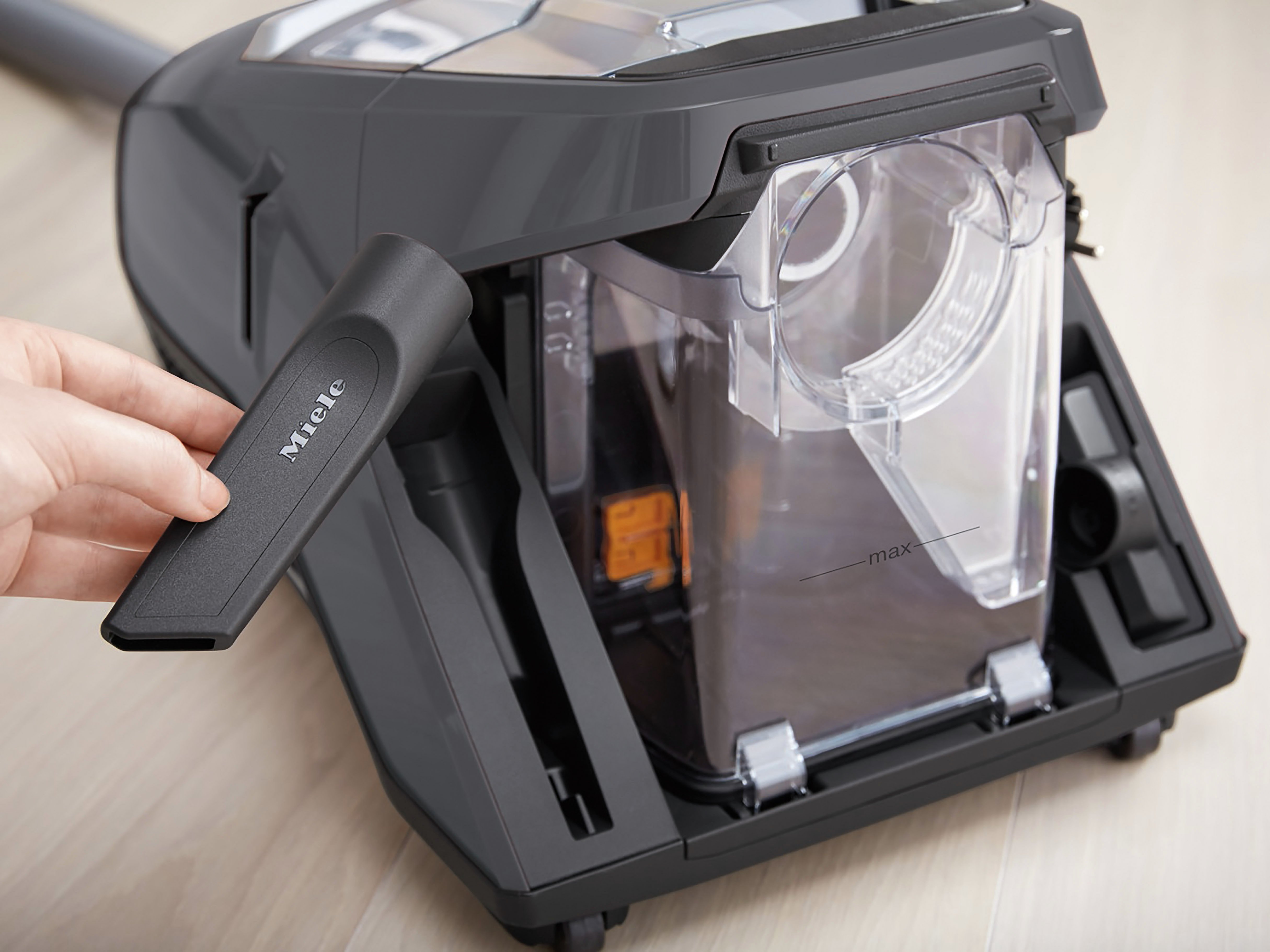 Miele CX1 Blizzard Excellence Vacuum Cleaner Reviews