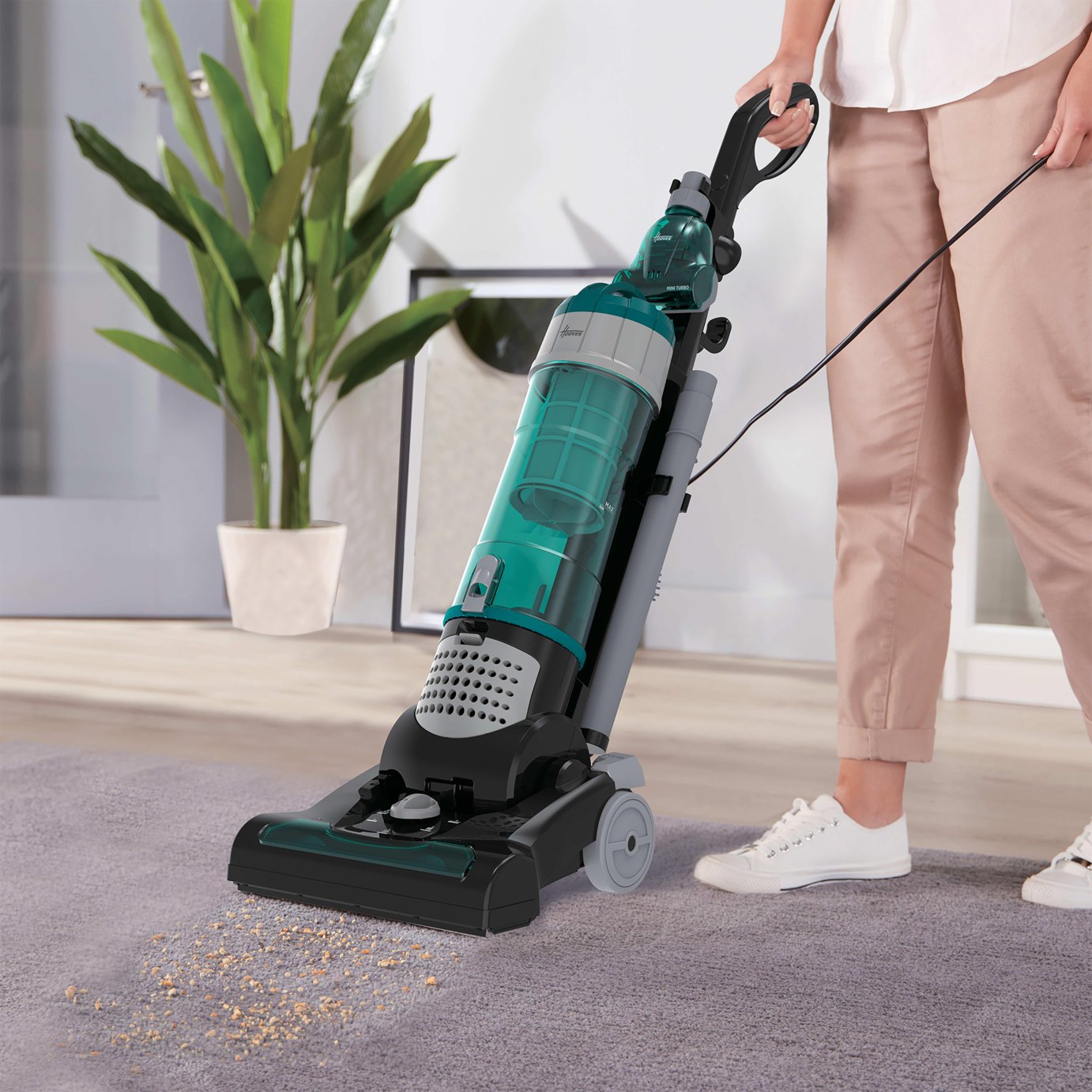 Hoover TH31BO02 Breeze Evo Pets Bagless Upright Vacuum Reviews