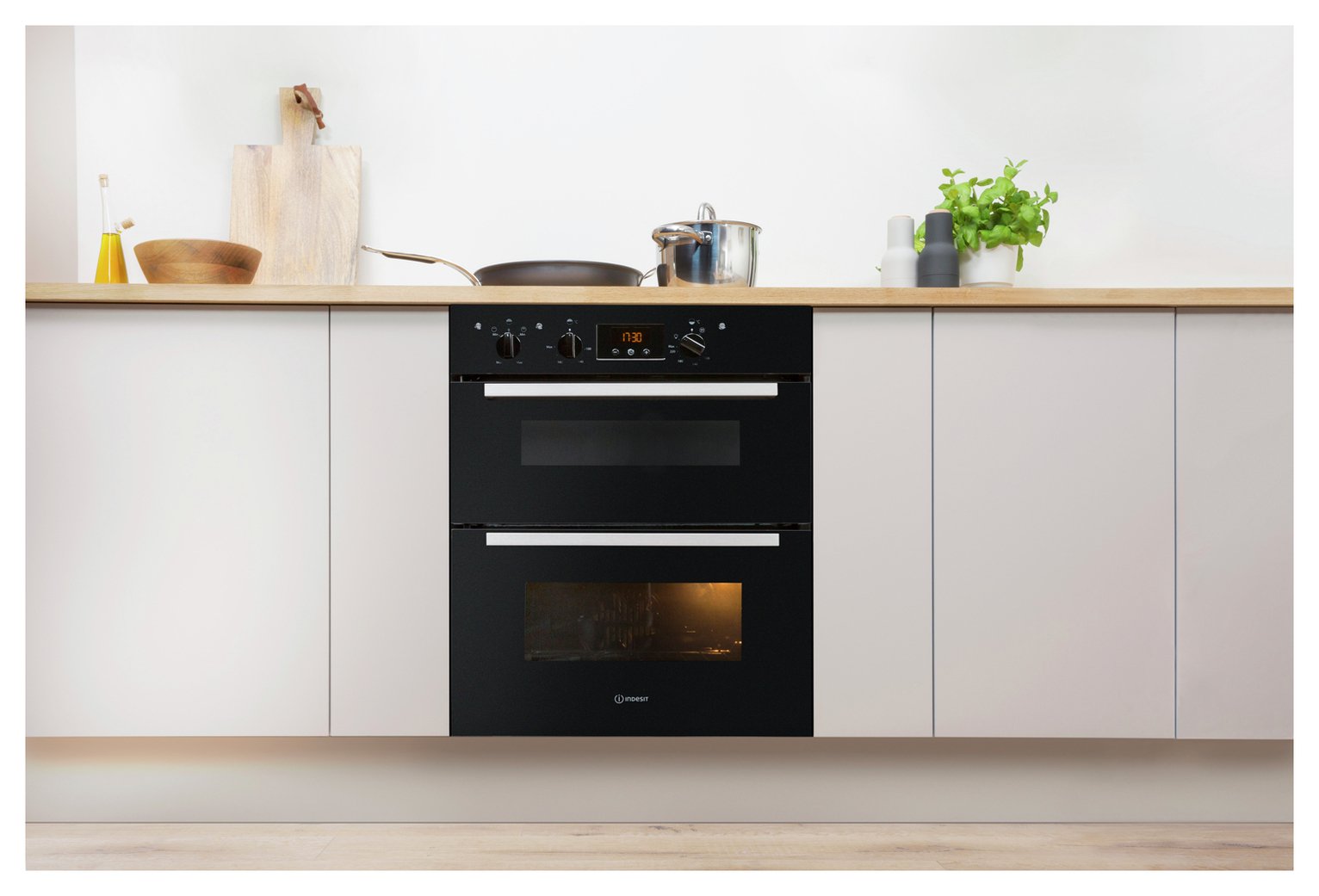 Indesit IDU6340BL Electric Fan Oven Reviews