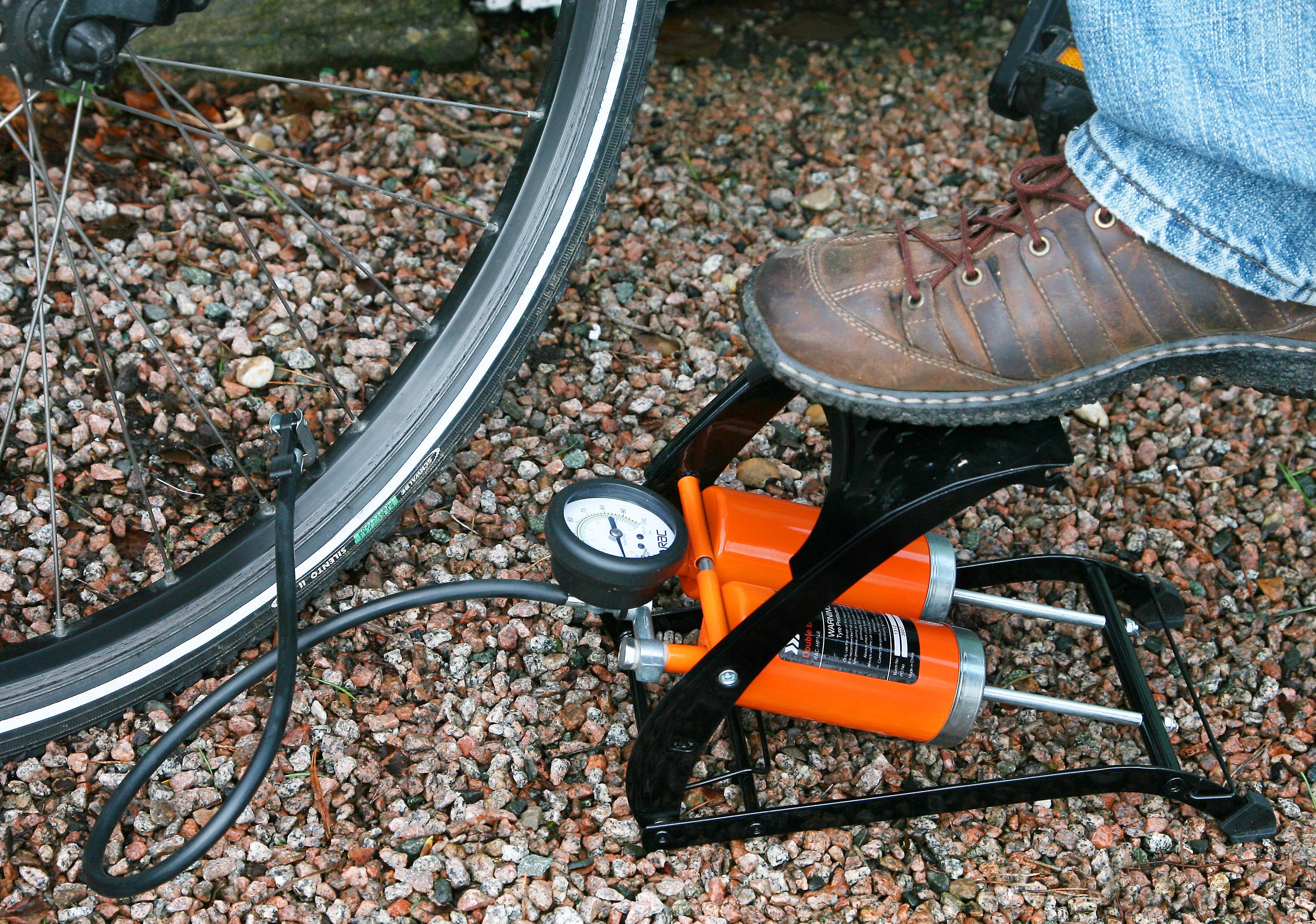 RAC Barrel Foot Pump Reviews