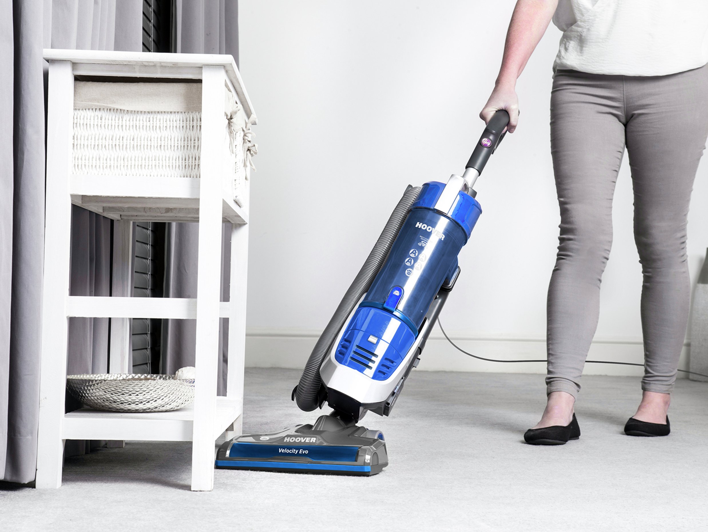 Hoover Velocity Evo Pets Bagless Upright Vacuum Cleaner Reviews