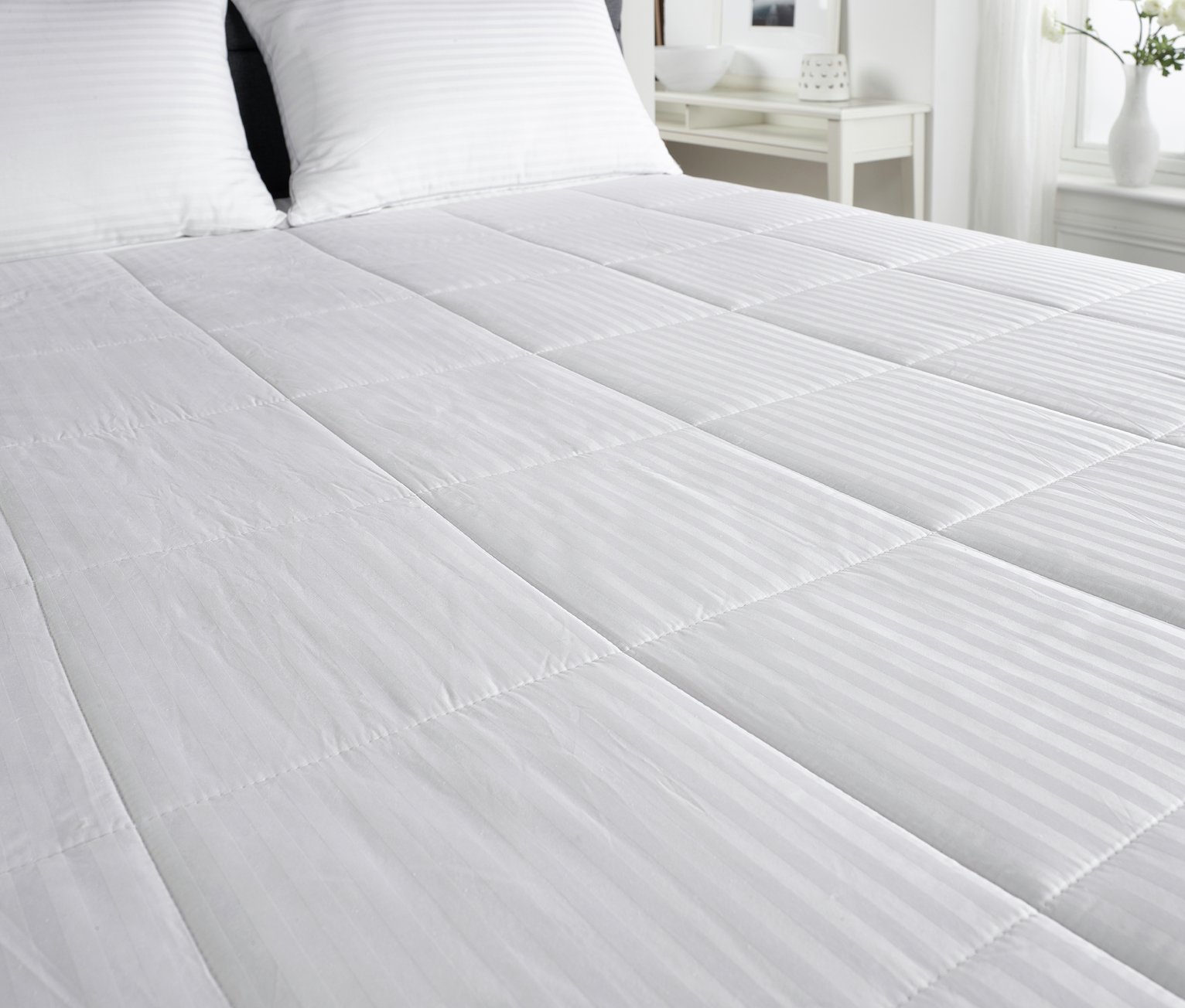 Downland Mulberry Silk Quilt Reviews