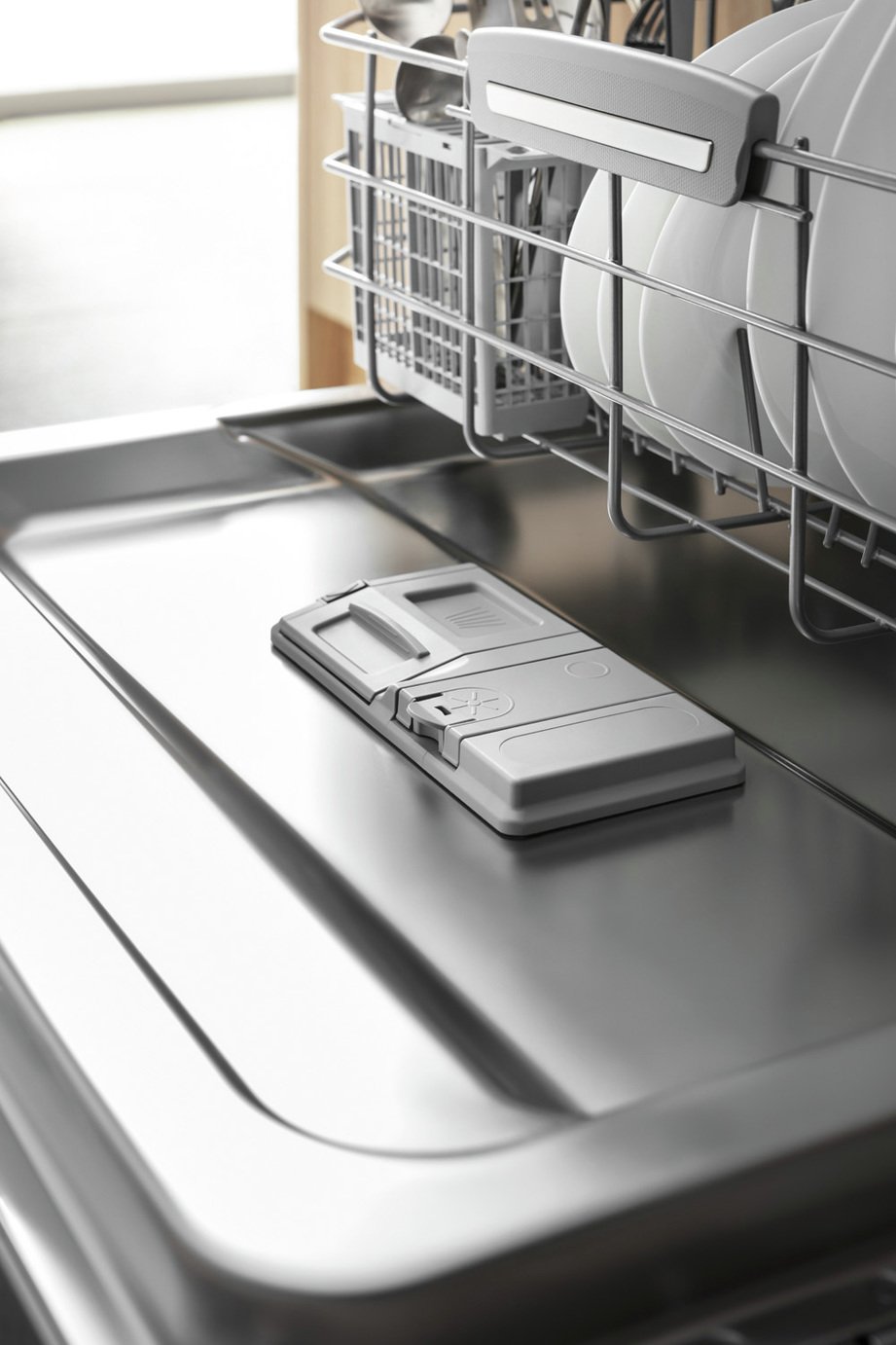 Hotpoint HIO3P23WLE Full Size Integrated Dishwasher Reviews