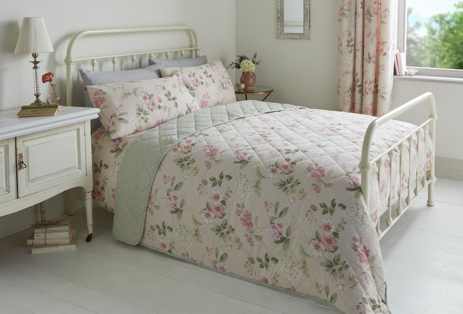 Dreams N Drapes Lorena Throw Reviews