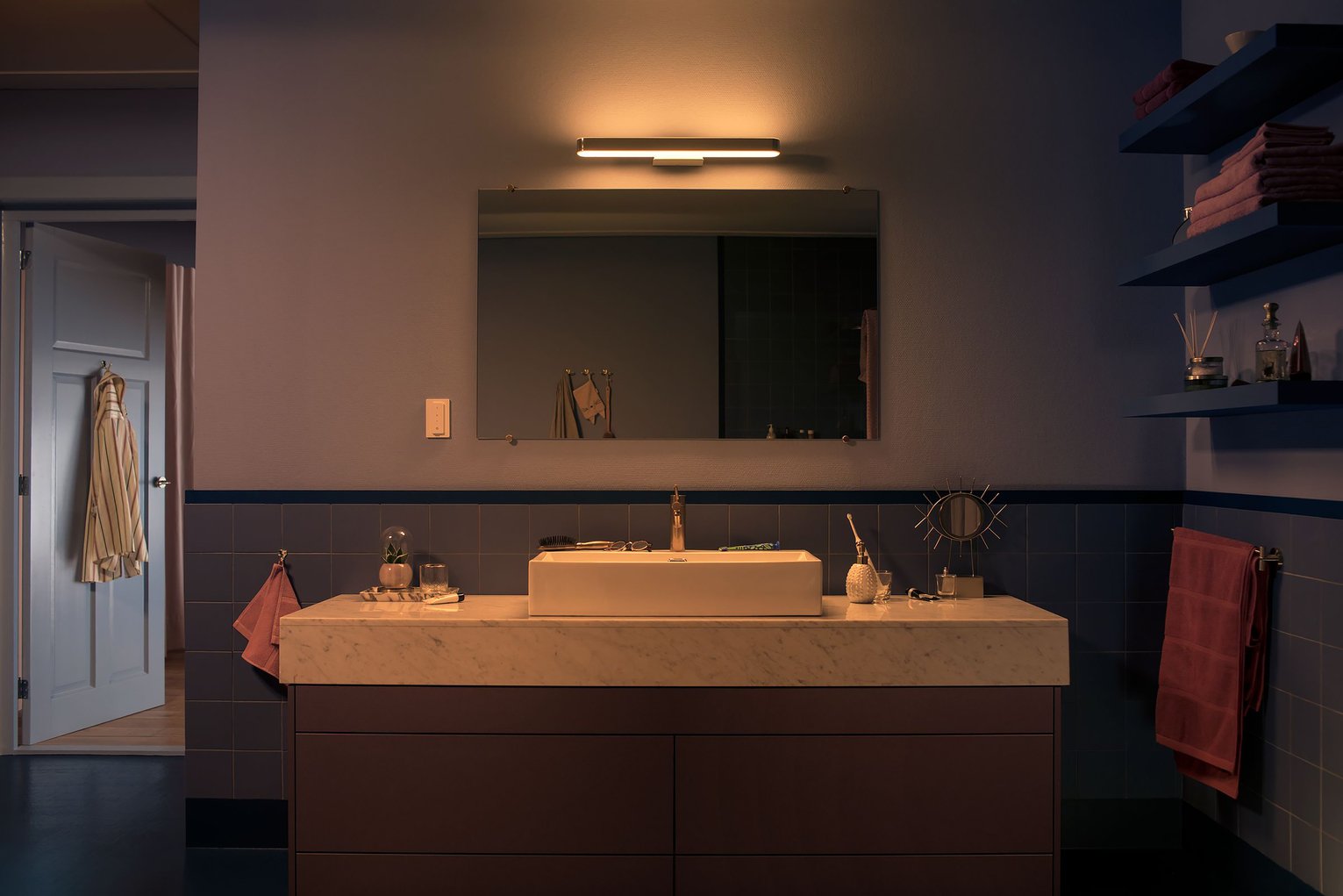 Philips Adore Hue Wall Lamp Reviews