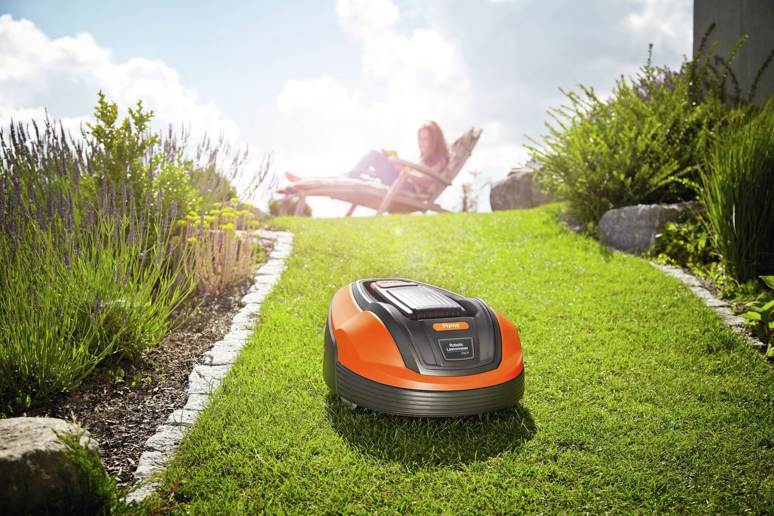 Flymo 1200R Robotic Mower Reviews