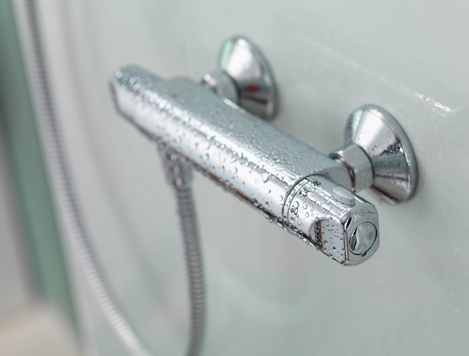 Aqualisa AQ300 Mixer Shower Reviews