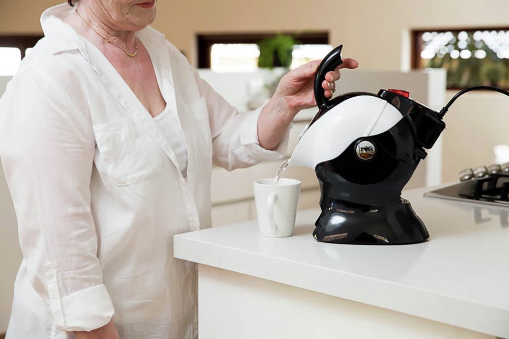 Uccello Tipping Kettle Reviews