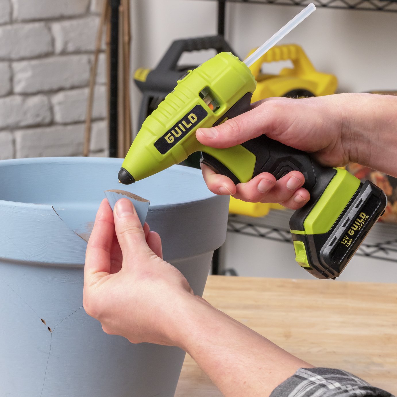 Guild Cordless Glue Gun with 24 Glue Sticks Reviews