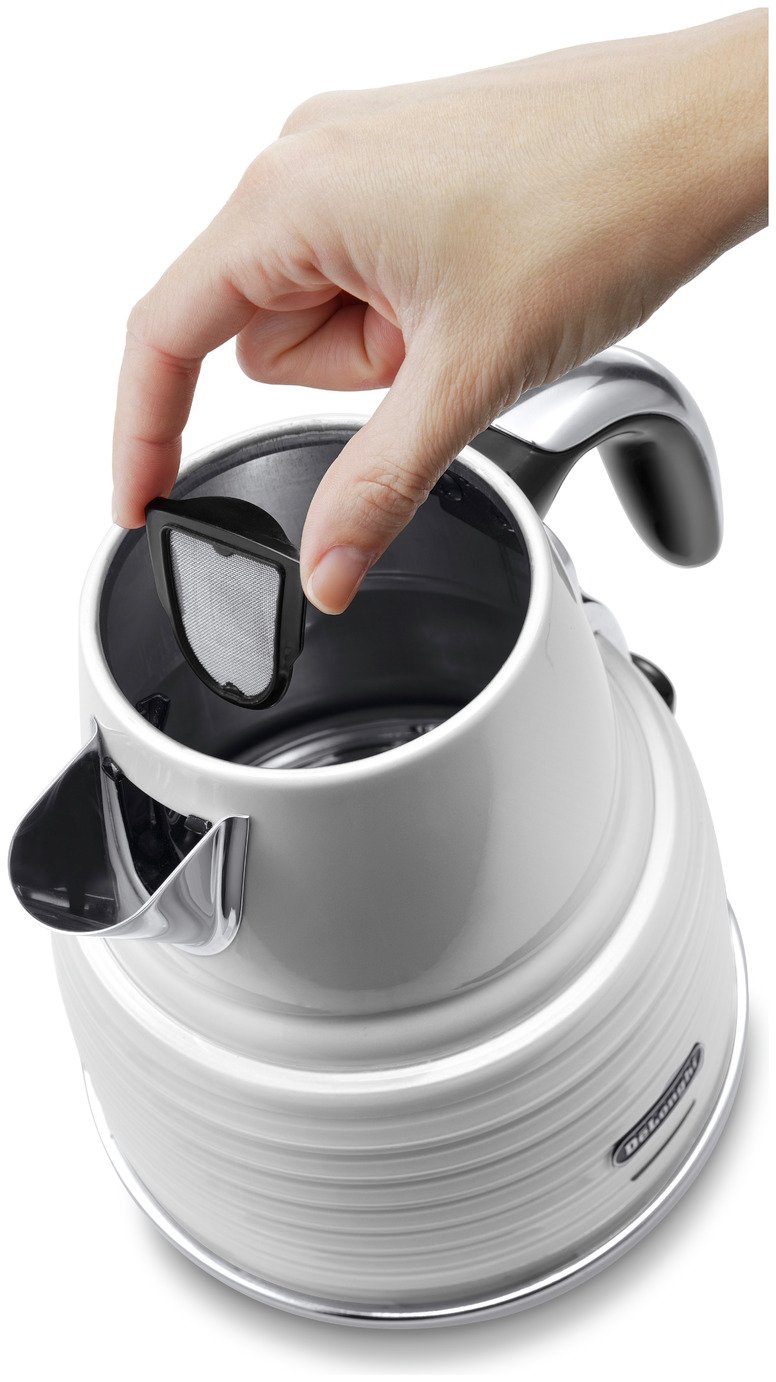 De'Longhi KBZ3001.W Scultura Kettle Reviews